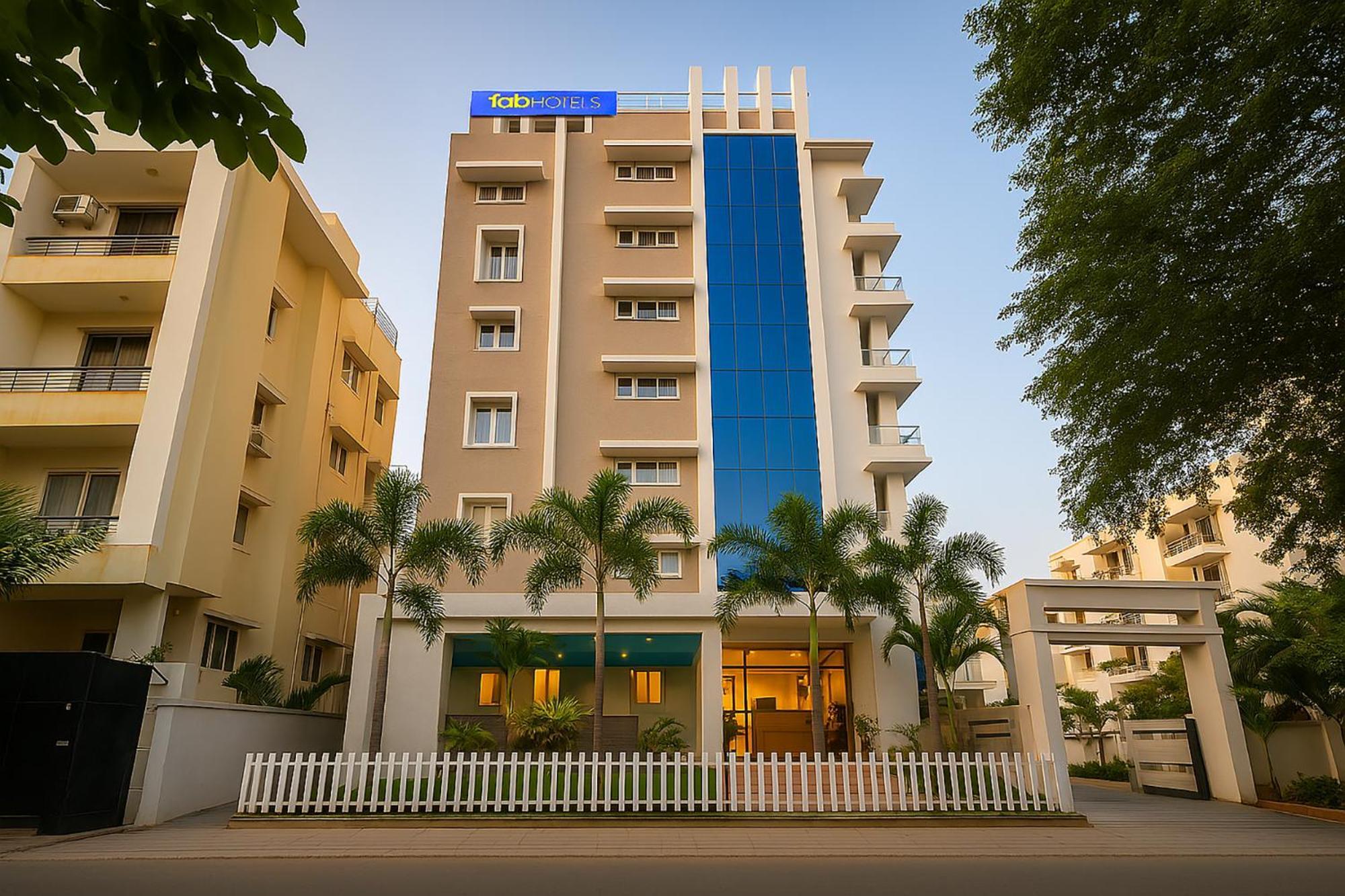 Fabhotel The Botanica - Nr Hyderabad Central University, Kondapur Kondapur  Exterior foto